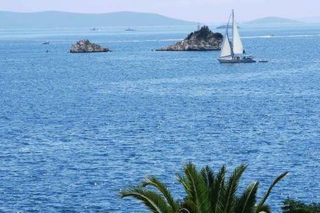 Lana Apartments Trogir Bagian luar foto