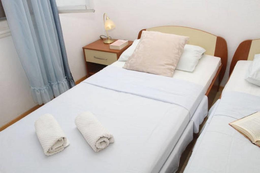 Lana Apartments Trogir Bagian luar foto