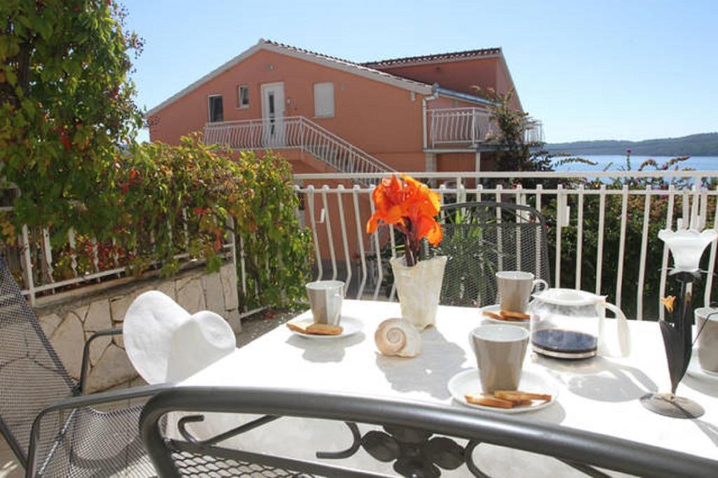 Lana Apartments Trogir Bagian luar foto